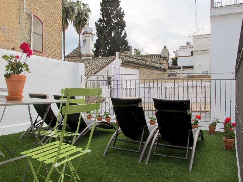 Selecta Apartments Los Venerables Севиля Екстериор снимка